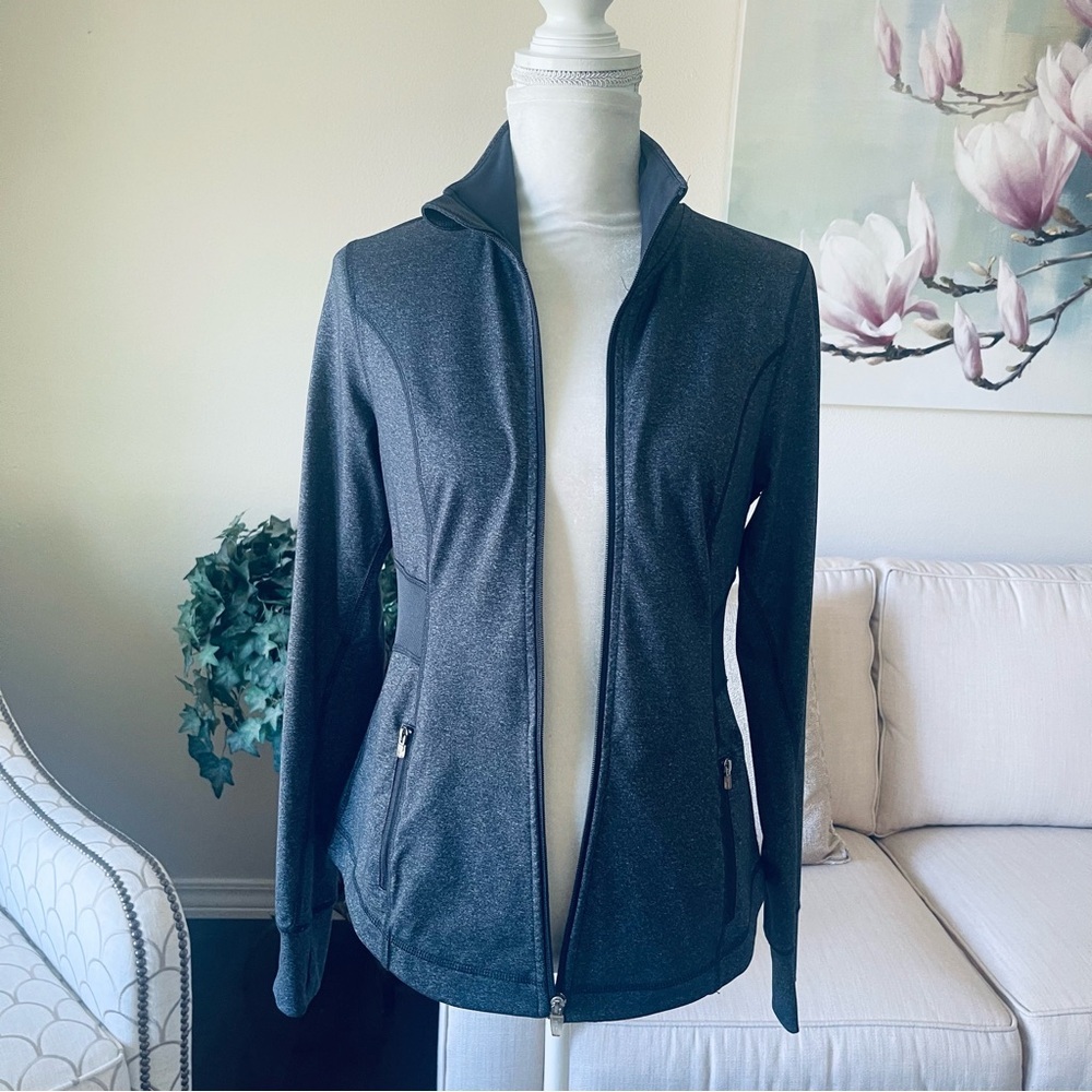 Old Navy Active Fitted Zip Up Jacket - Picture 8 of 16